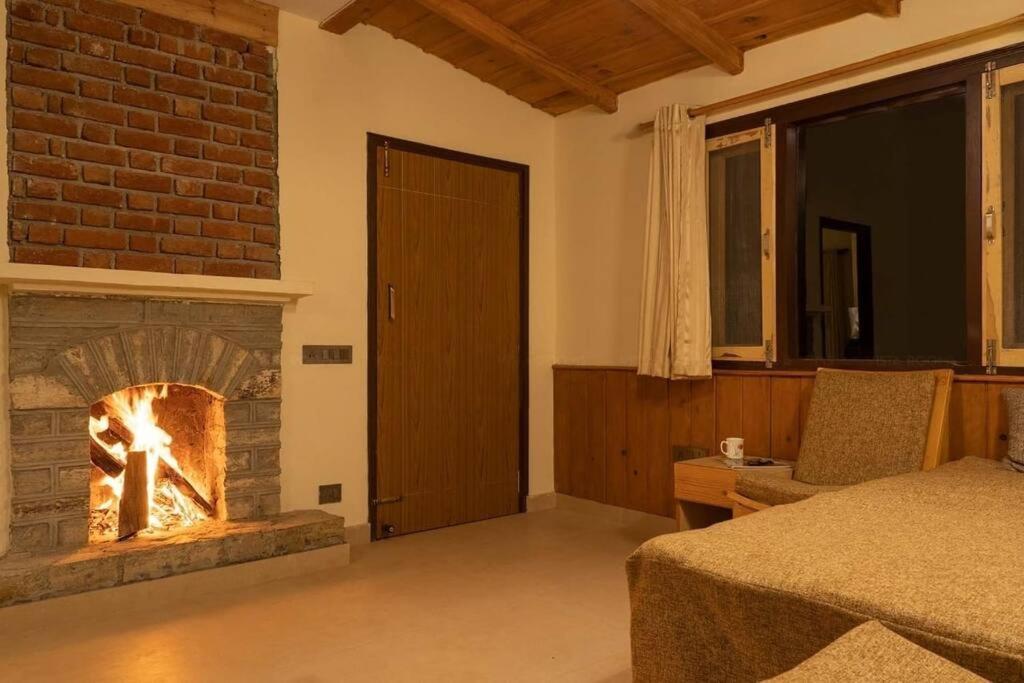Dream Cottage 3 Pet-Friendly 2Br W Mountain View Mukteshwar Dış mekan fotoğraf
