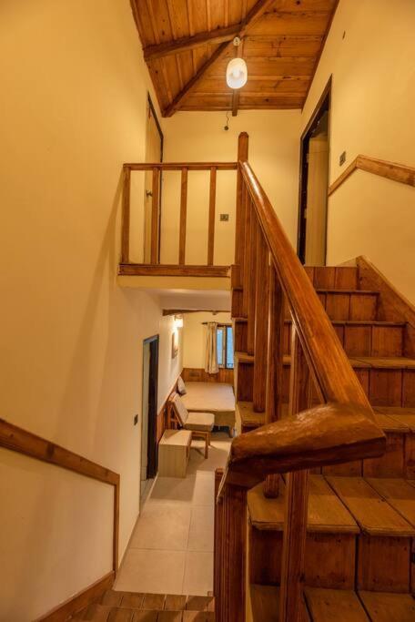Dream Cottage 3 Pet-Friendly 2Br W Mountain View Mukteshwar Dış mekan fotoğraf